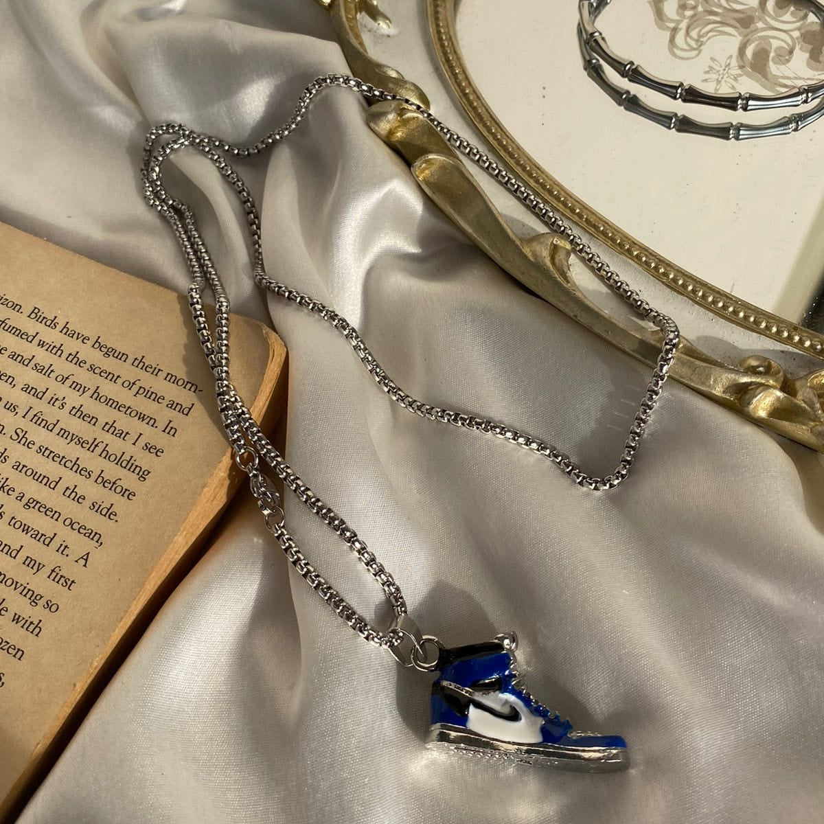 Sneakerhead Drip Neckchain – Dipi Treats